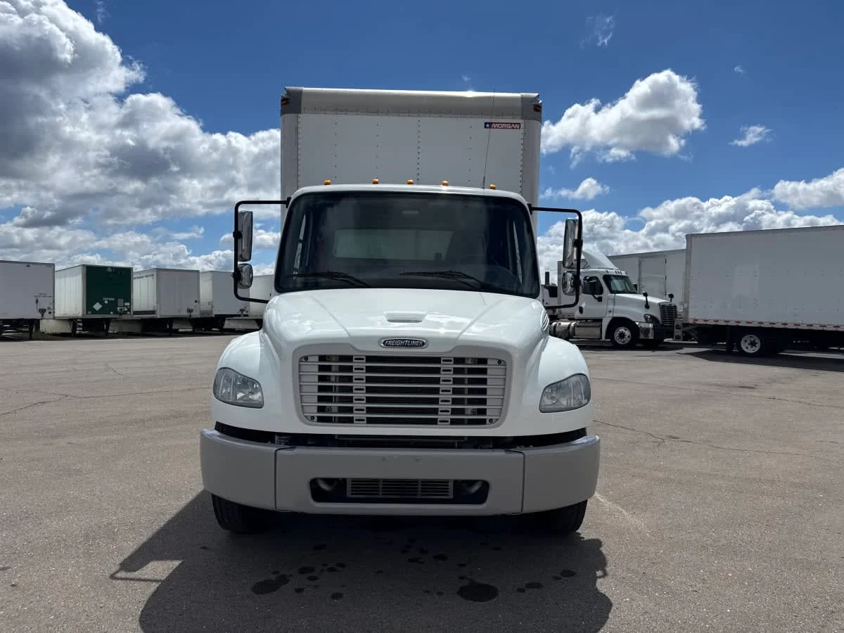 2020 Freightliner M2 106 in Taylor, MI — photo 2