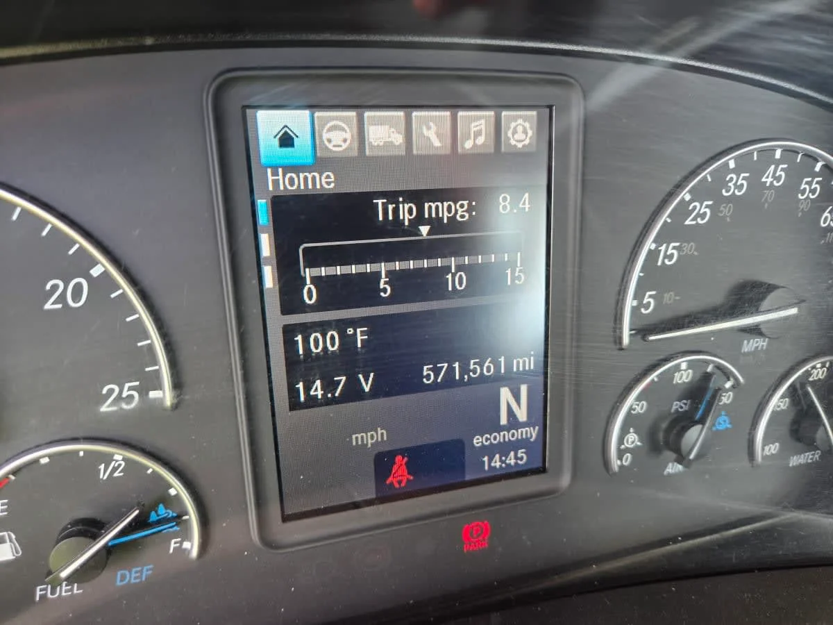2020 Freightliner Cascadia in St. Rose, LA — photo 10