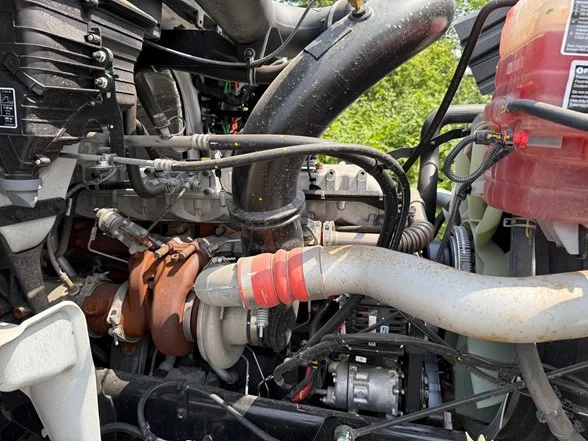 2025 International HX - image 11