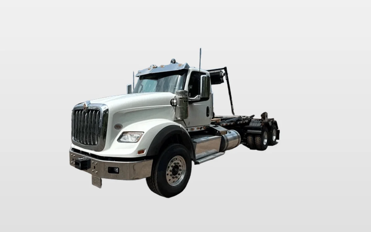 2025 International HX - image 1