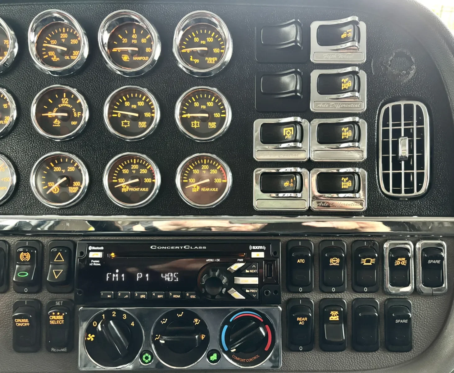 2021 Peterbilt 389 - image 18