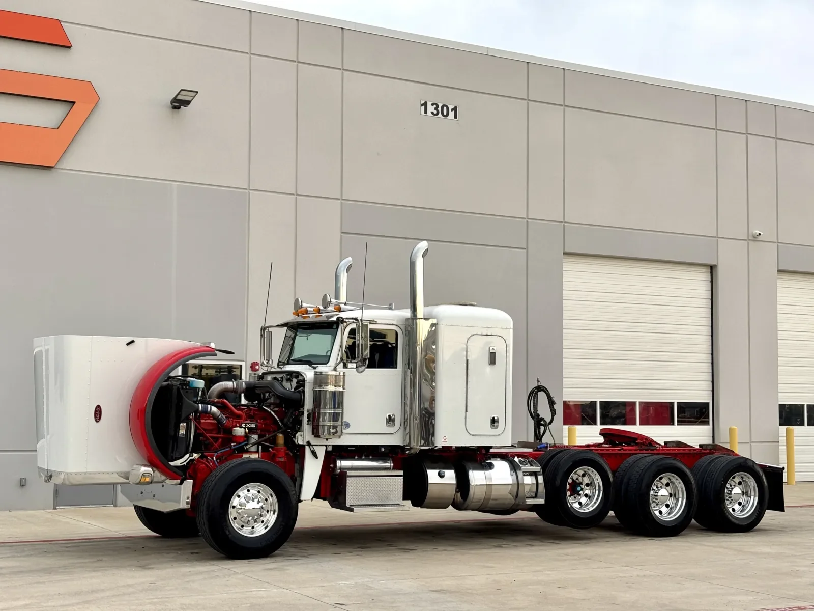 2021 Peterbilt 389 - image 10