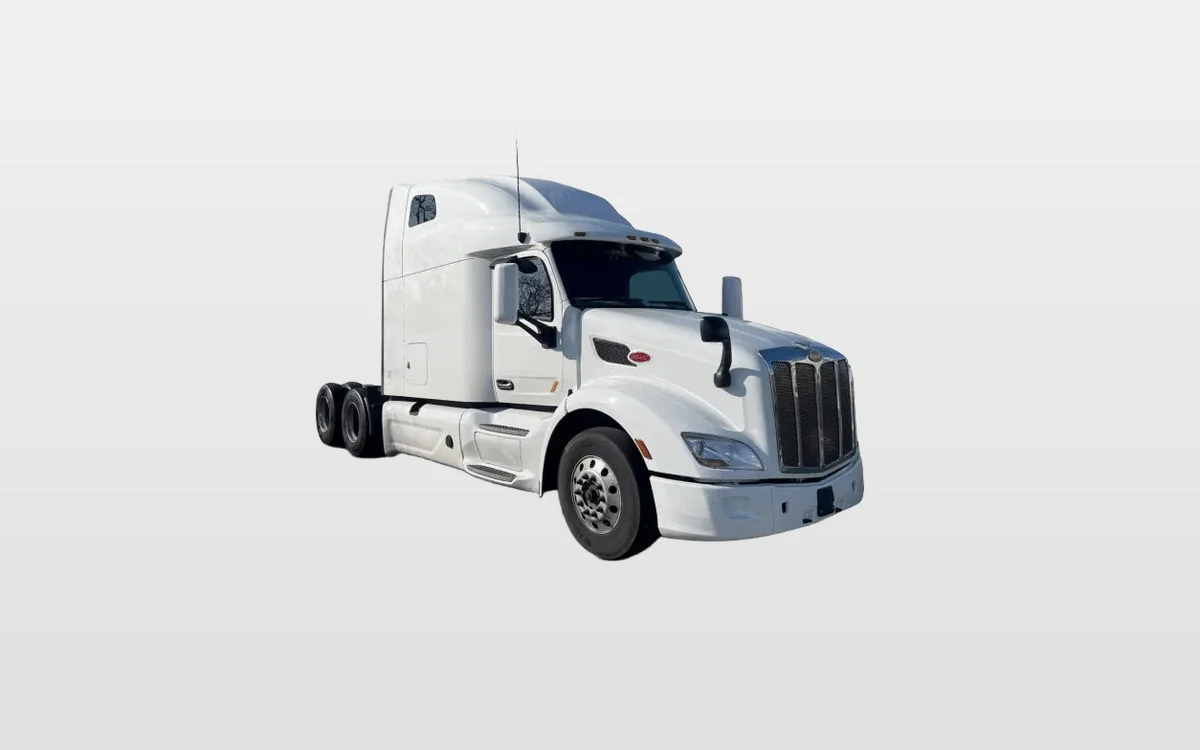 2022 Peterbilt 579 - image 1