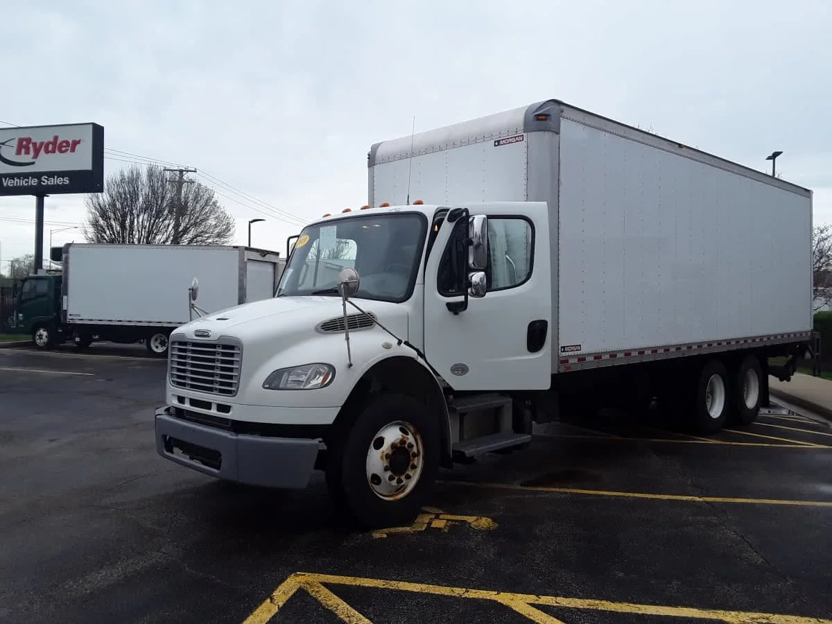 2018 Freightliner M2 106 in Bolingbrook, IL