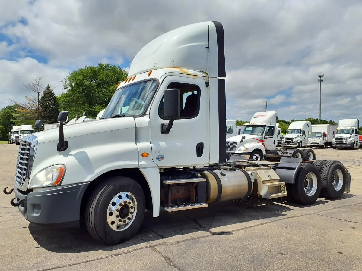 2018 Freightliner Cascadia in Oak Creek, WI