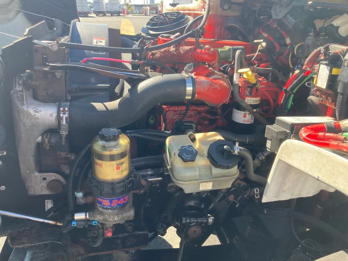 2014 Freightliner M2 106 - image 10