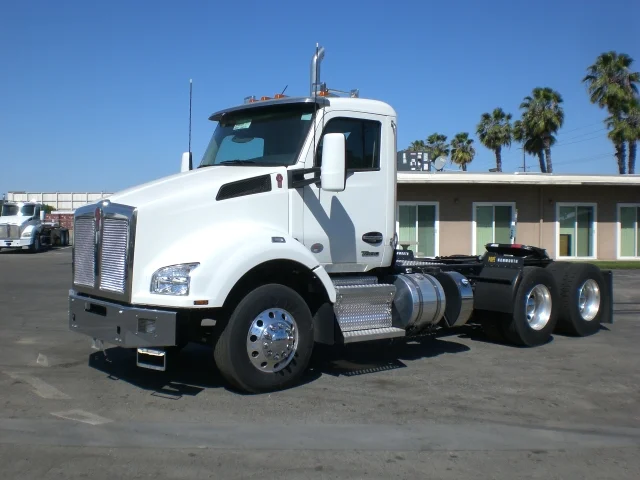 2024 Kenworth T880 in Fresno, CA
