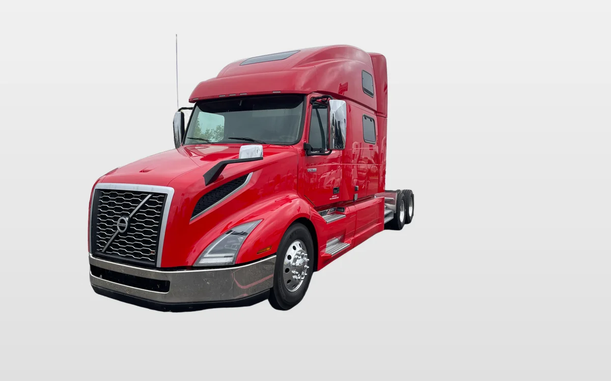 2023 Volvo - image 1