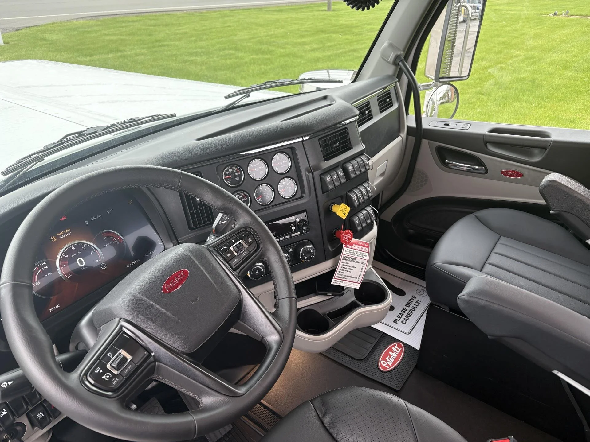 2027 Peterbilt 589 in Findlay, OH — photo 8
