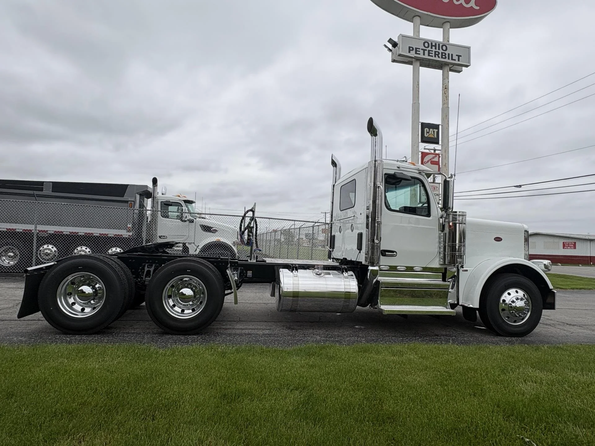 2027 Peterbilt 589 in Findlay, OH — photo 7