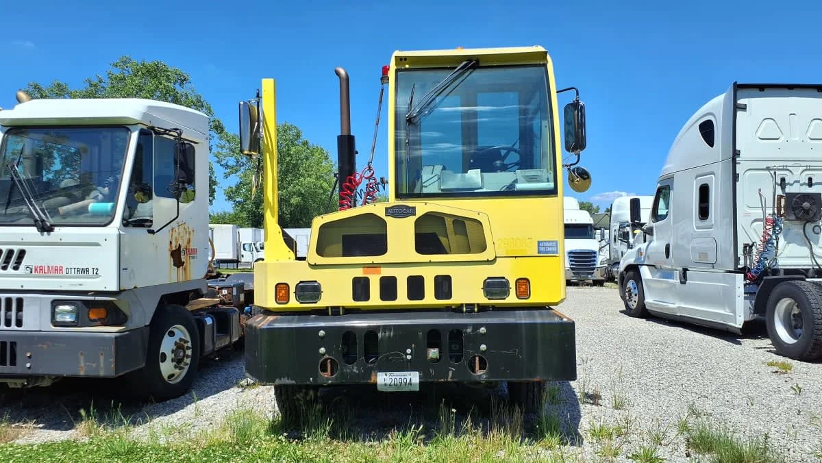 2021 Autocar in West Chester, OH — photo 2