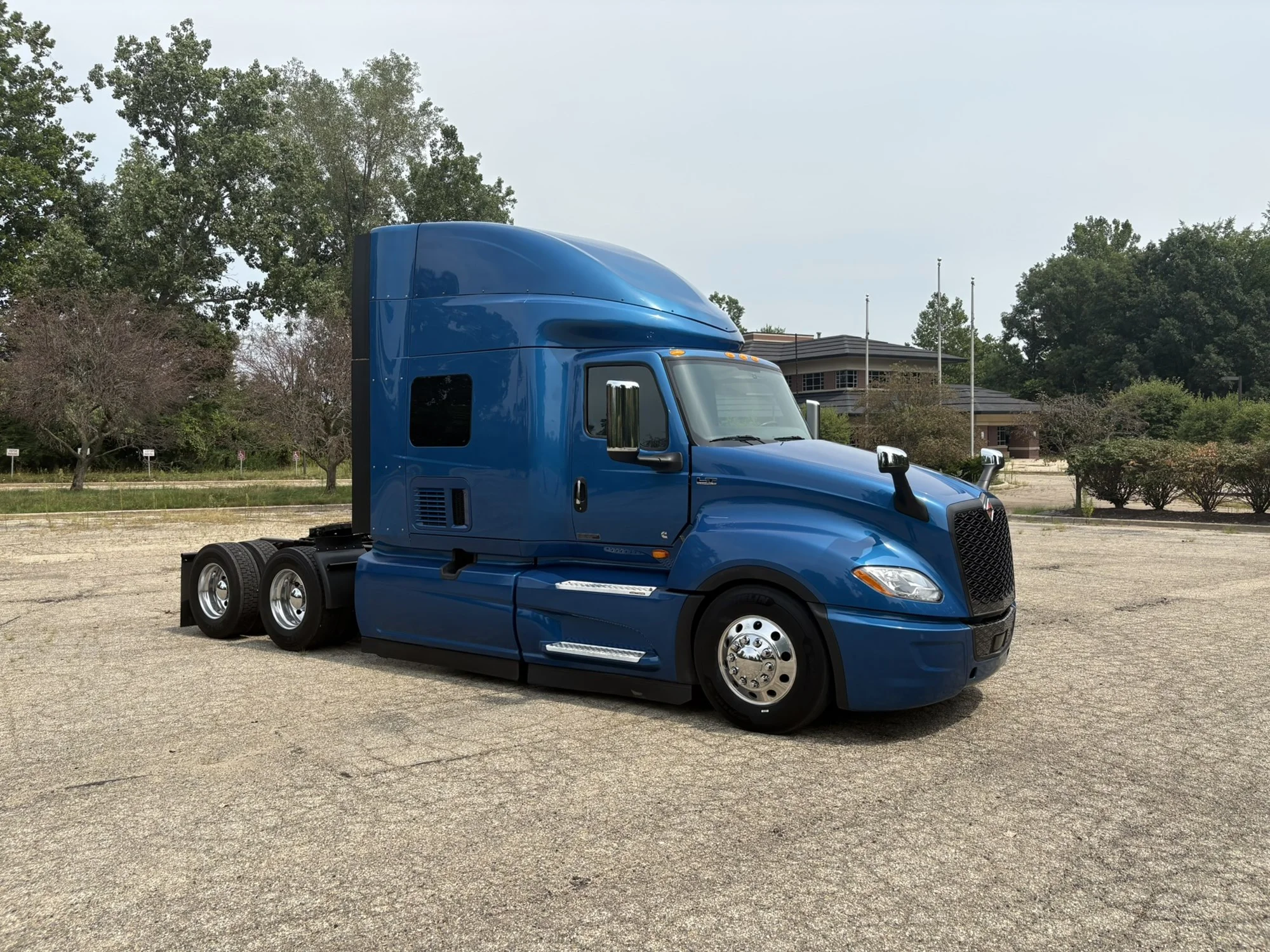 2025 International LT in West Michigan International, MI — photo 4