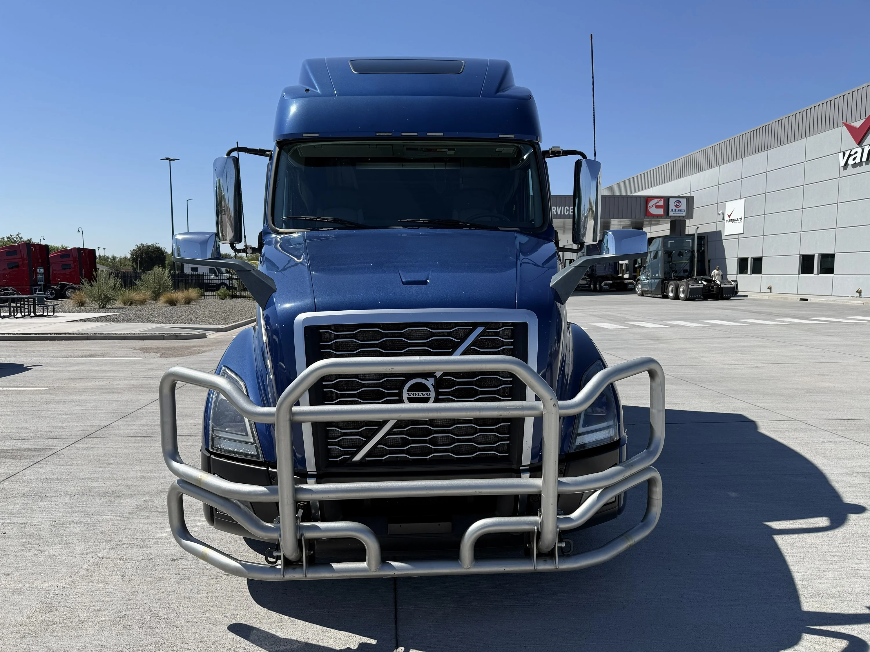 2021 Volvo VNL 860 in Tolleson, AZ — photo 5