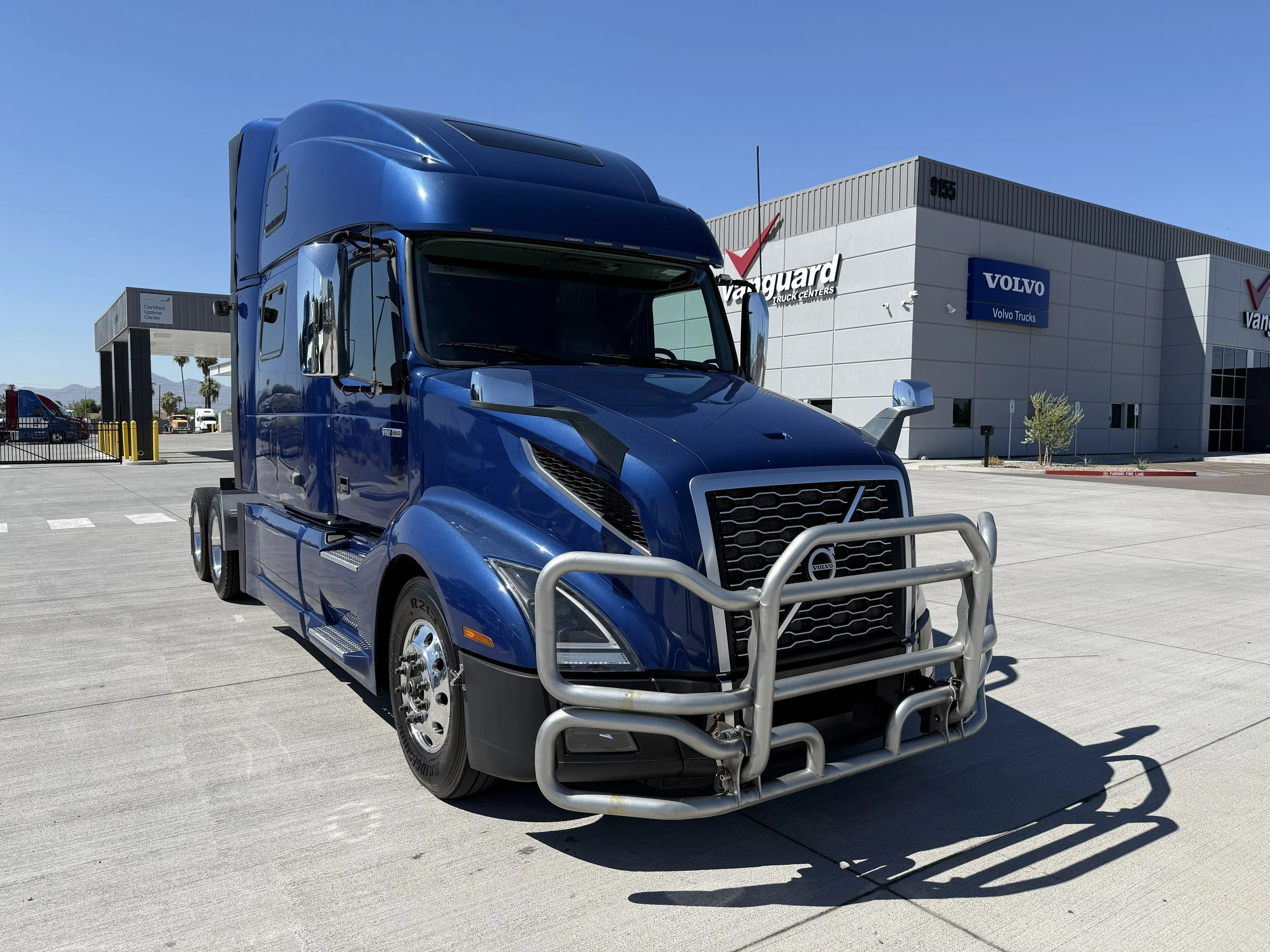 2021 Volvo VNL 860