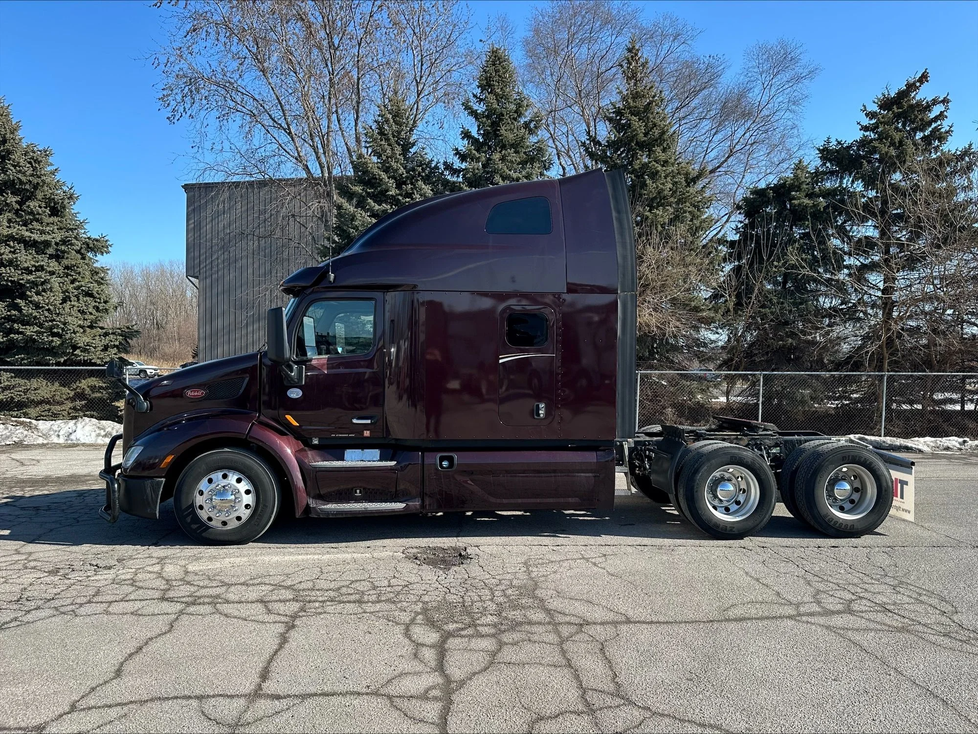 2020 Peterbilt 579 - image 5