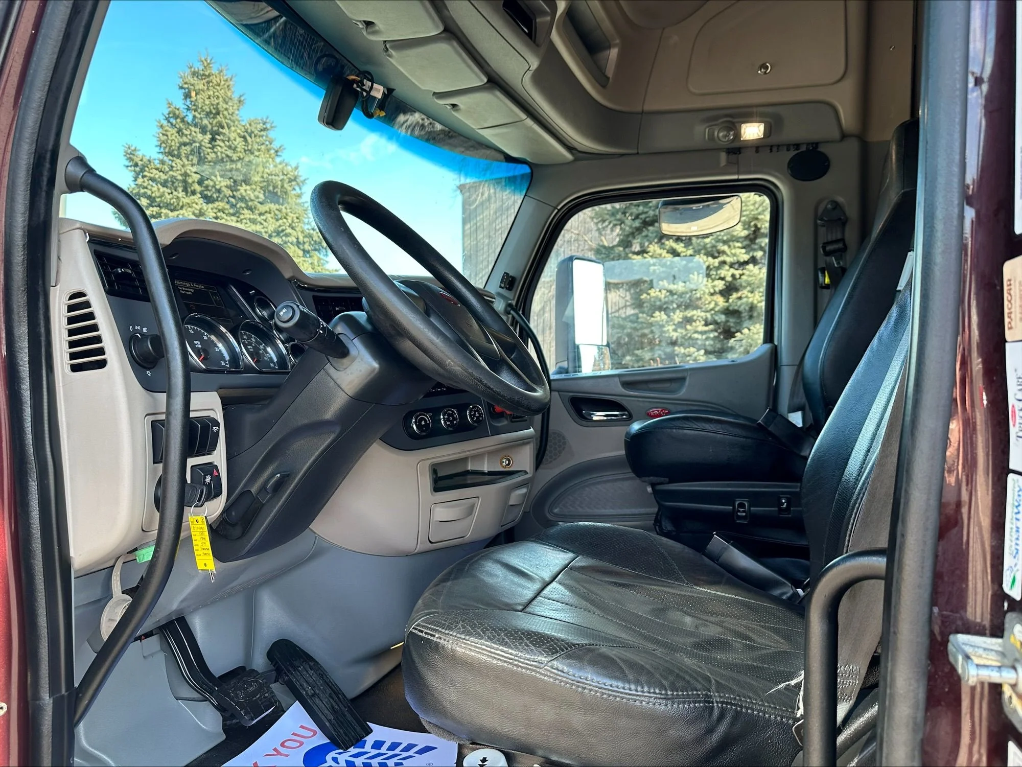 2020 Peterbilt 579 - image 6