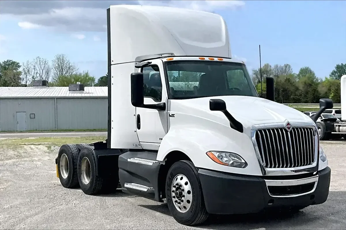 2021 International LT