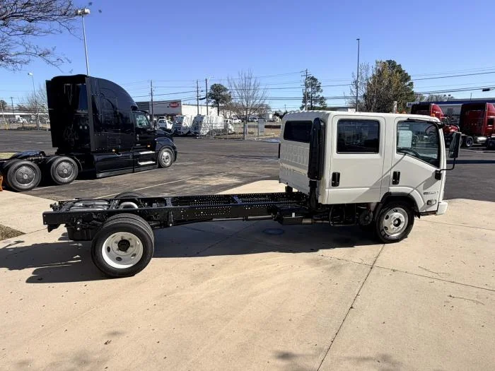 2027 Isuzu NPR - image 8