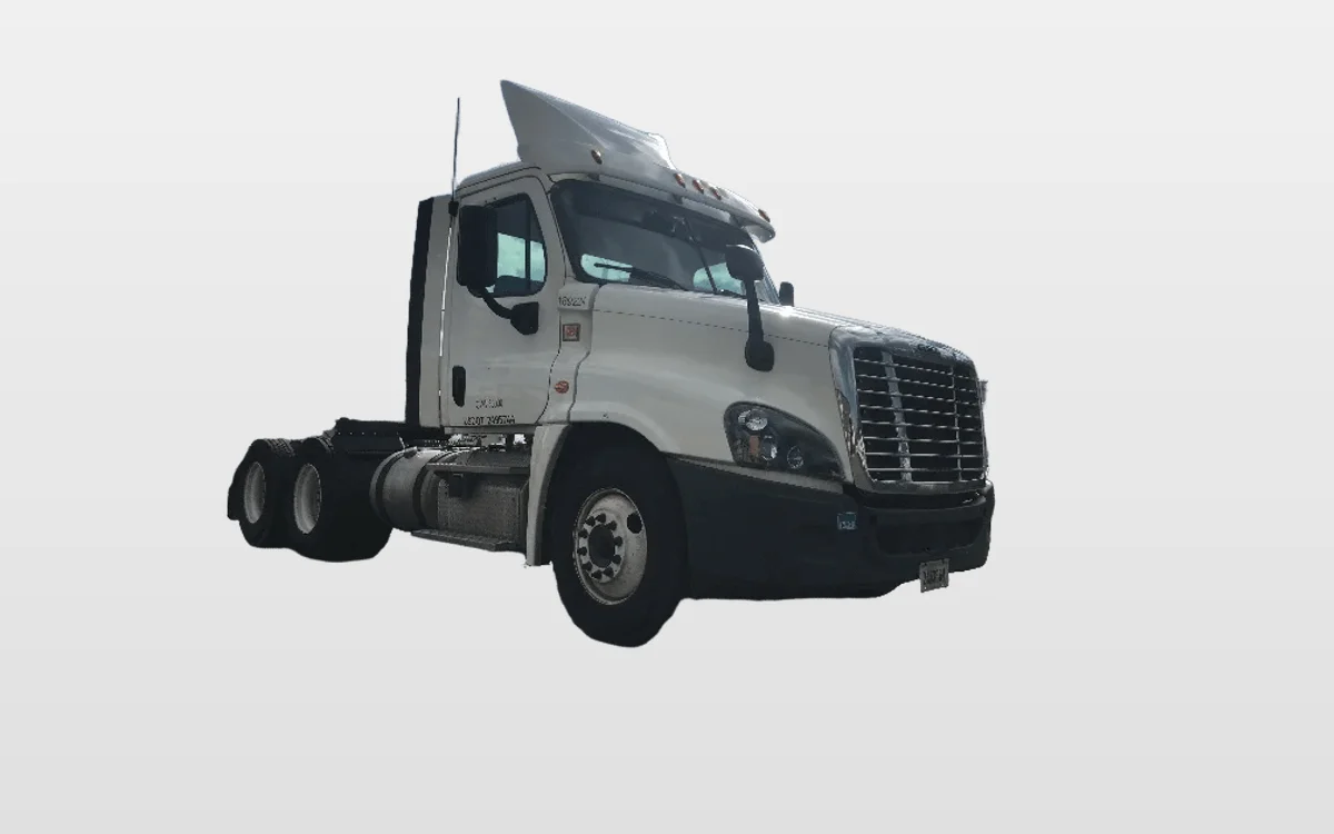 2018 Freightliner Cascadia - image 1