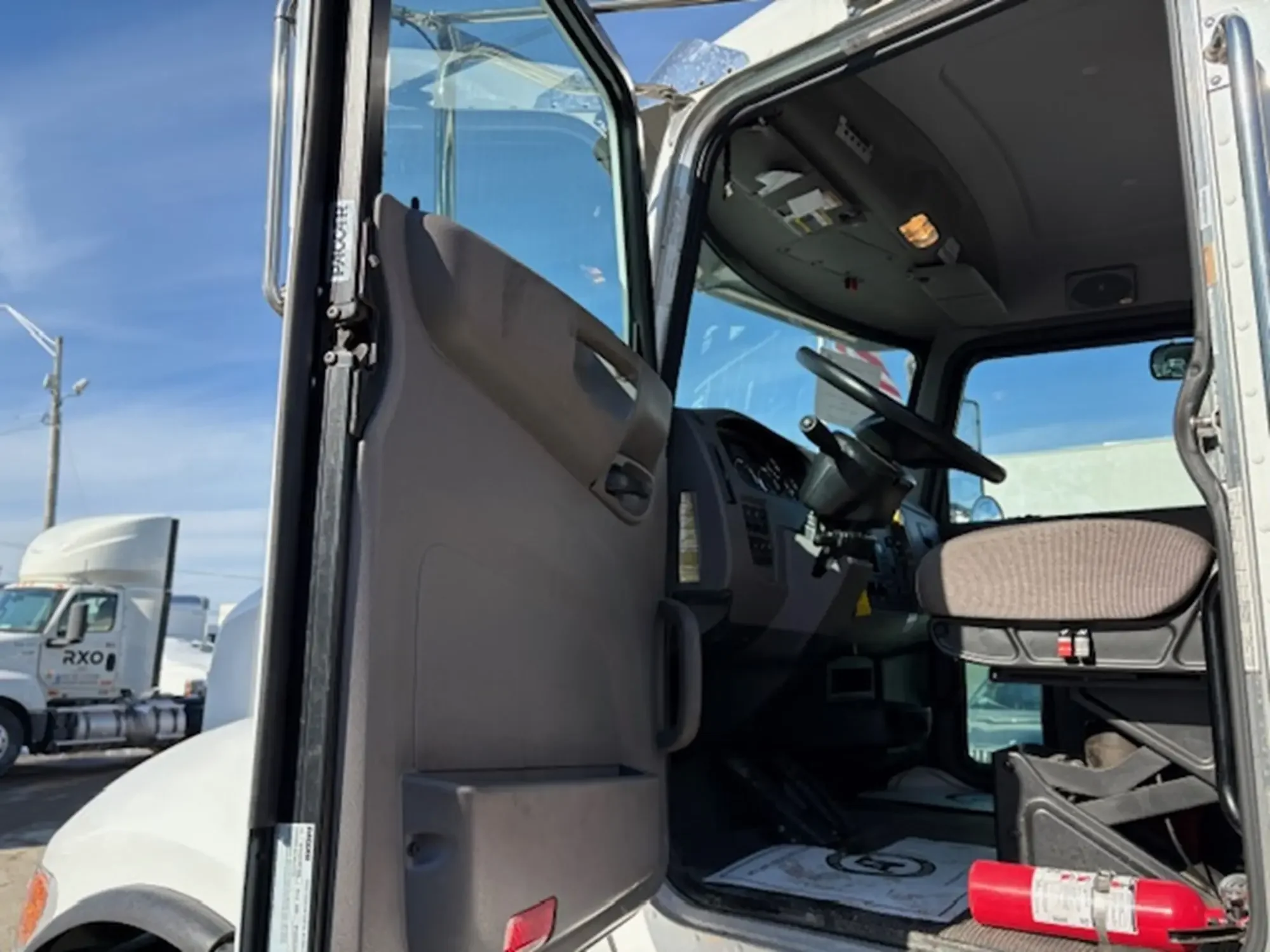 2022 Peterbilt 348 in Manchester, NH — photo 22