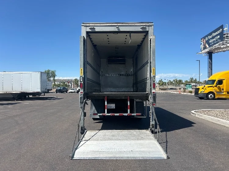 2020 Hino 268 in Phoenix, AZ — photo 9