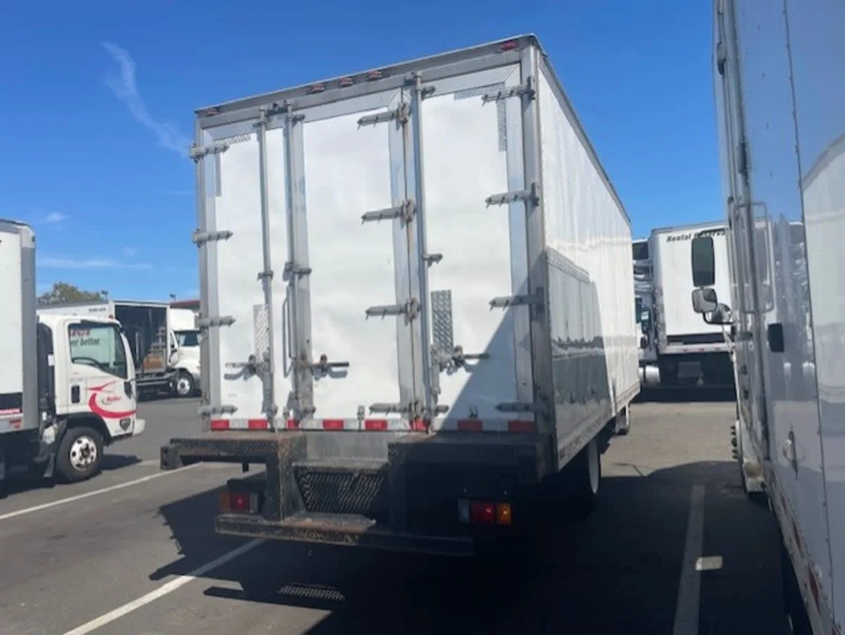 2019 Isuzu NQR - image 4