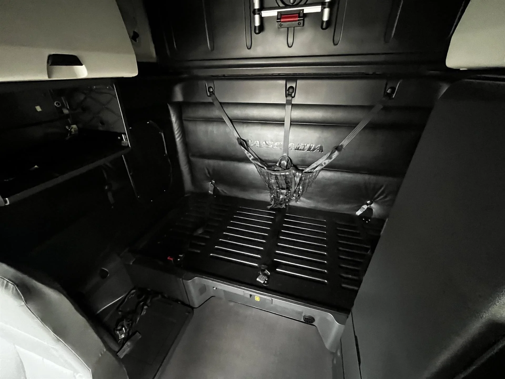2024 Freightliner Cascadia in Inver Grove Heights, MN — photo 14