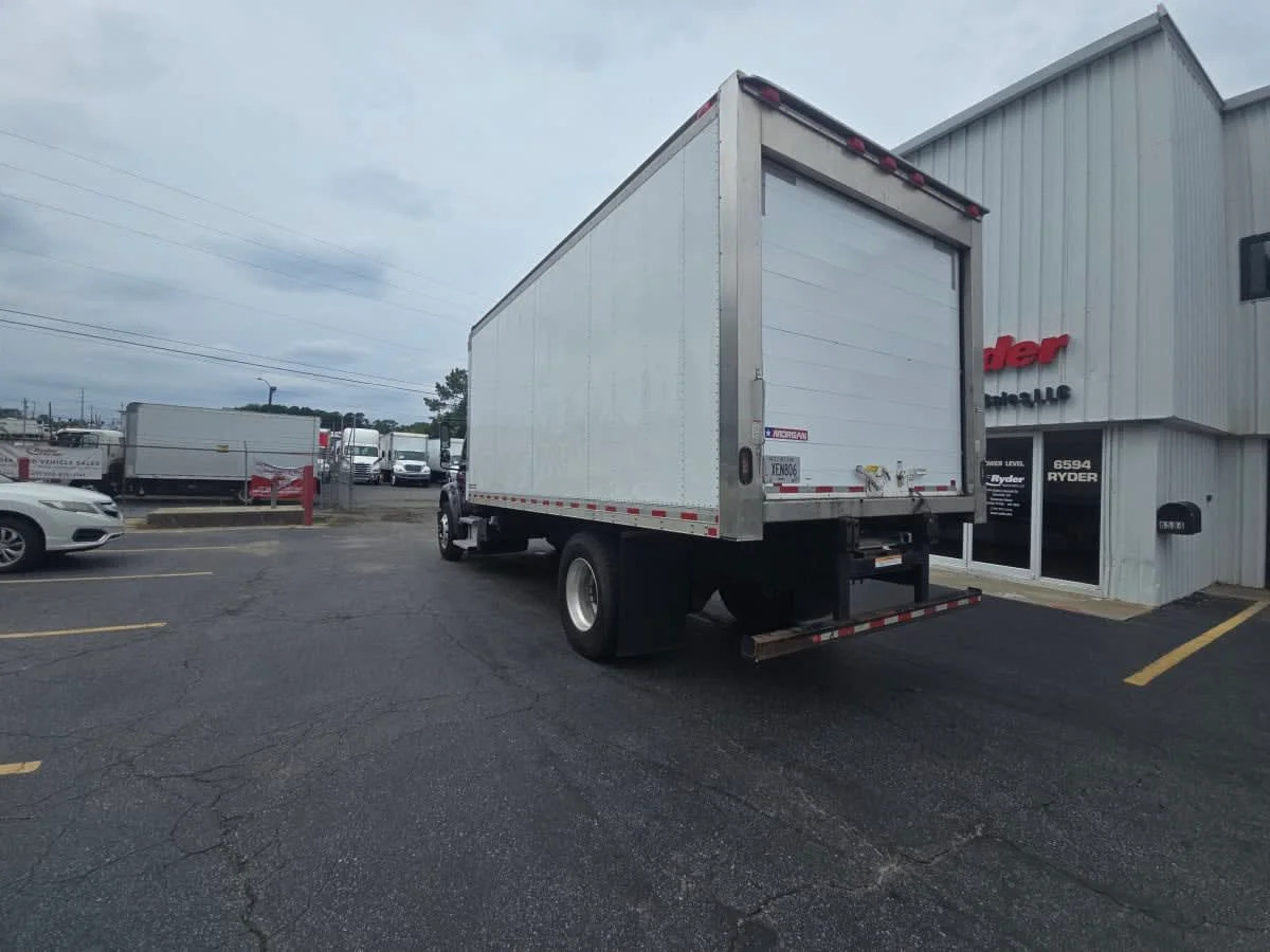 2020 Freightliner M2 106 in Doraville, GA — photo 6