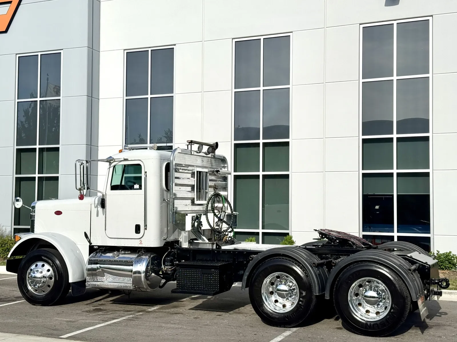 2005 Peterbilt 379 in New Lenox, IL — photo 6