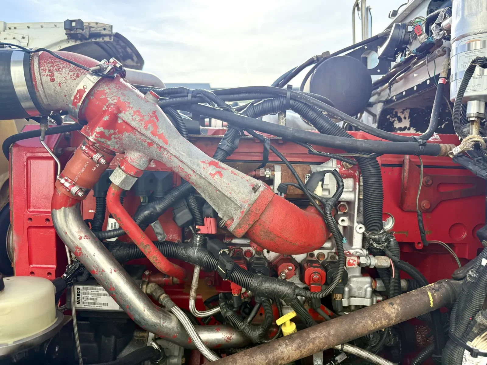 2005 Peterbilt 379 in New Lenox, IL — photo 12