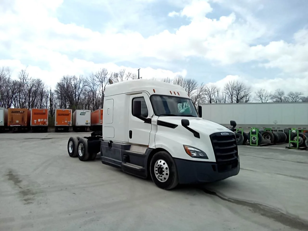 2021 Freightliner Cascadia in Columbus, OH