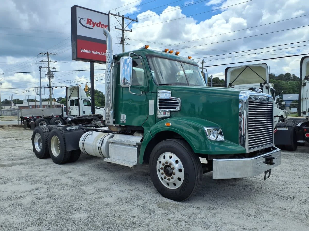 2020 Freightliner 122SD in Greenville, SC — photo 3