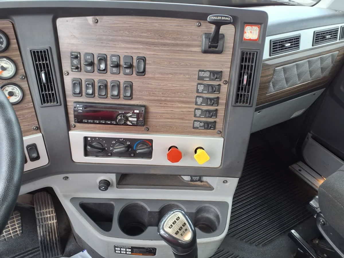 2020 Freightliner 122SD in Greenville, SC — photo 12