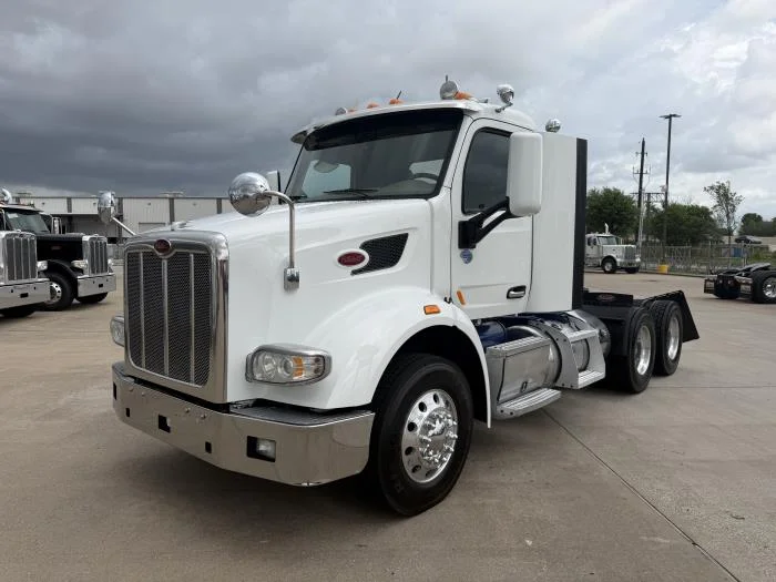2019 Peterbilt 567 - image 3