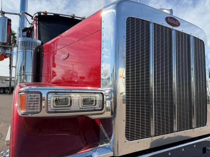2027 Peterbilt 589 in Phoenix, AZ — photo 13