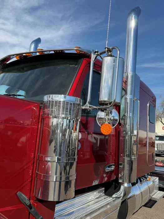 2027 Peterbilt 589 in Phoenix, AZ — photo 5