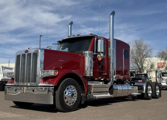 2027 Peterbilt 589 in Phoenix, AZ — photo 2
