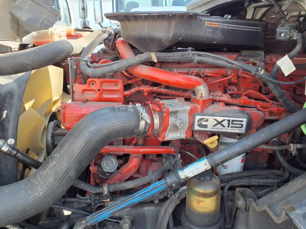 2019 International LT in Warwick, RI — photo 8