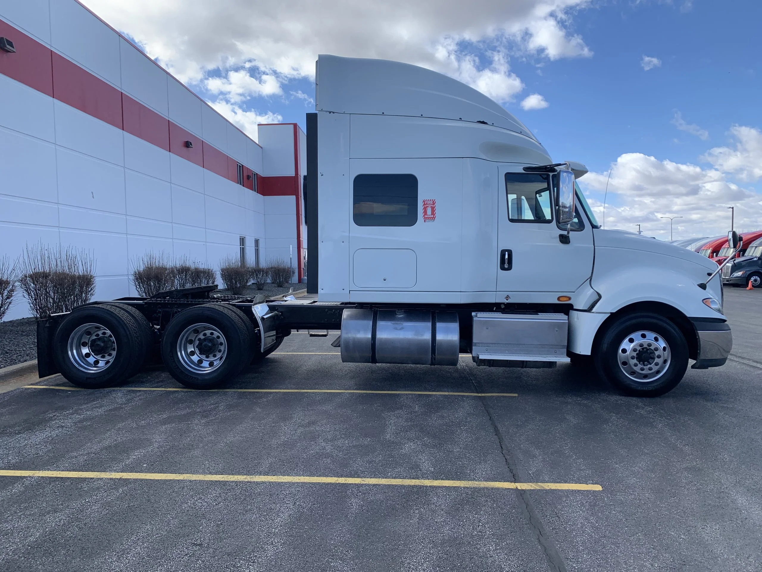 2015 International ProStar - image 4