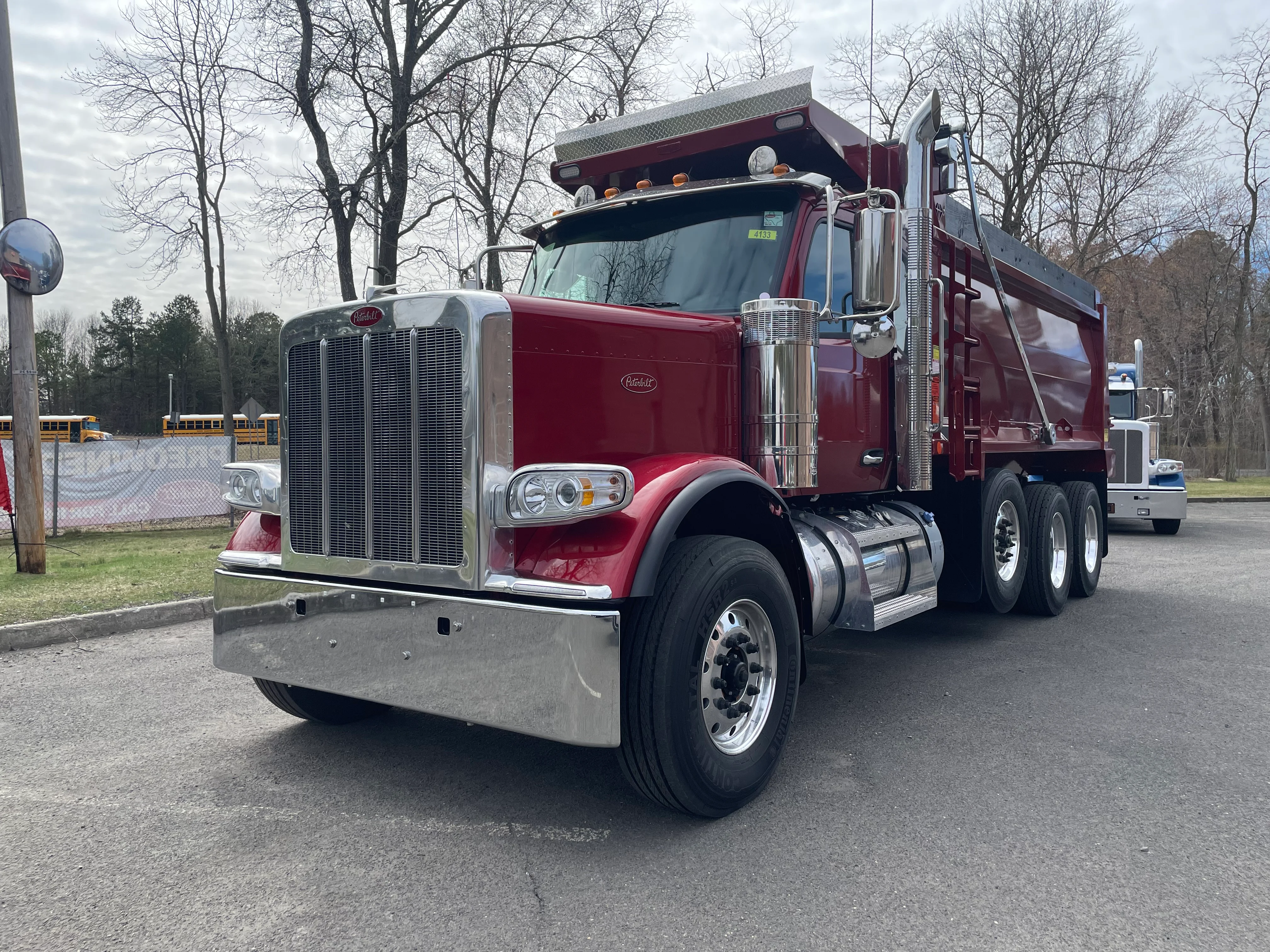 2027 Peterbilt 589 in CLARKSBURG, WV
