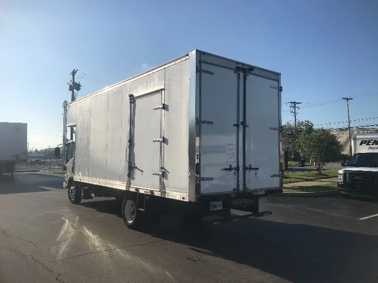 2020 Isuzu NRR in Akron, OH — photo 6