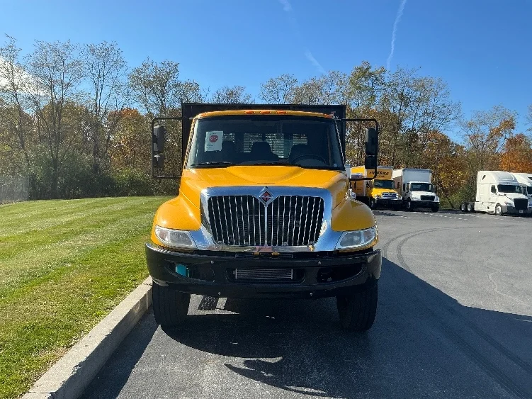 2019 International 4300 - image 2