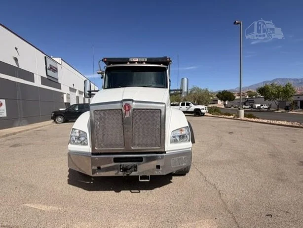 2024 Kenworth T880 in St. George, UT — photo 2