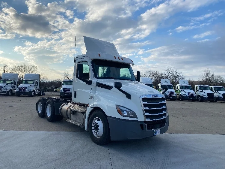 2019 Freightliner Cascadia in Parkersburg, WV