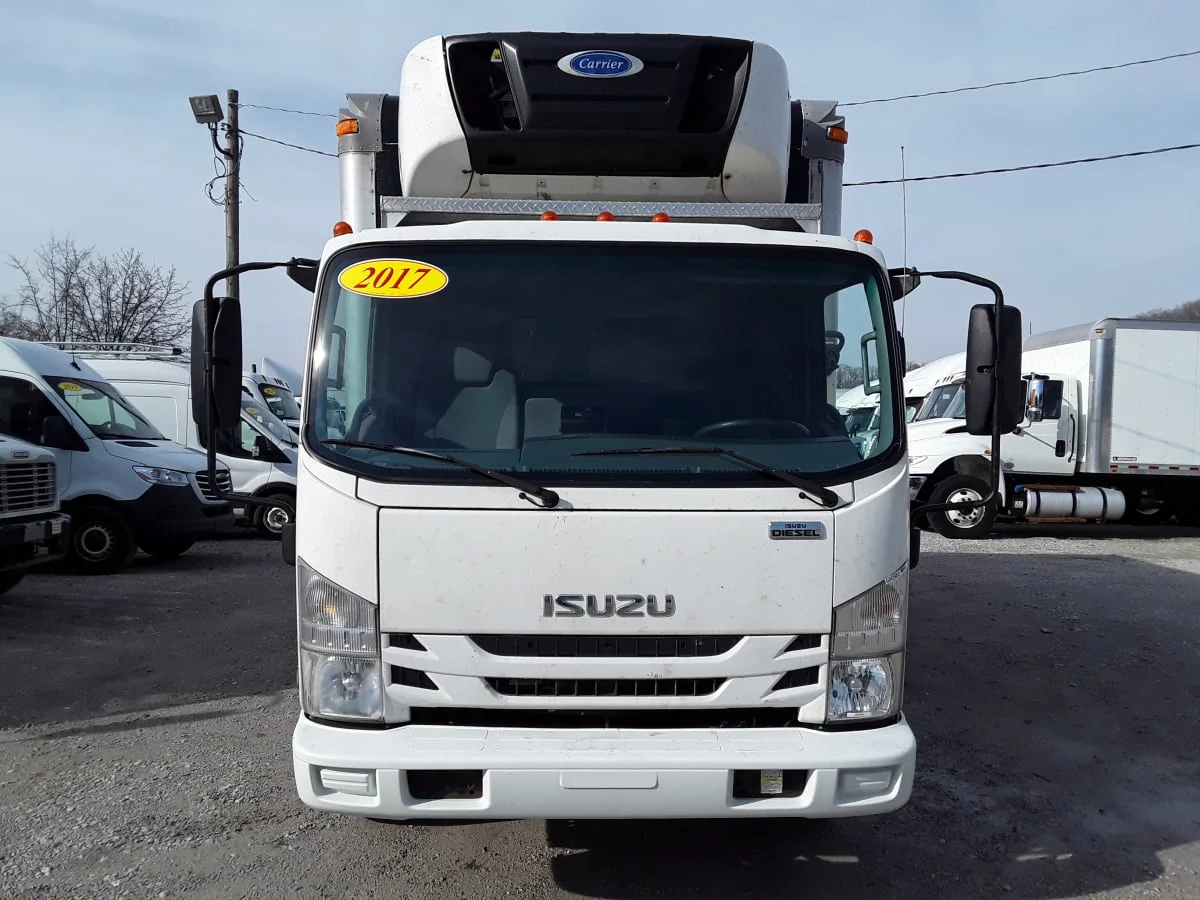 2017 Isuzu NQR - image 2