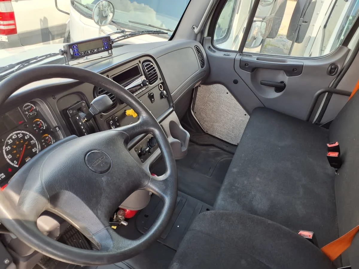 2019 Freightliner M2 106 in Warwick, RI — photo 8