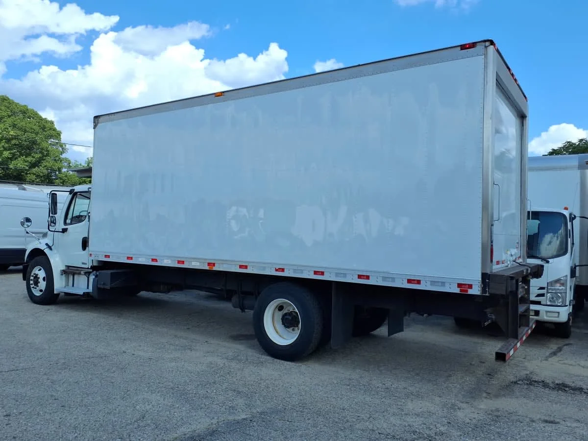 2019 Freightliner M2 106 in Warwick, RI — photo 6