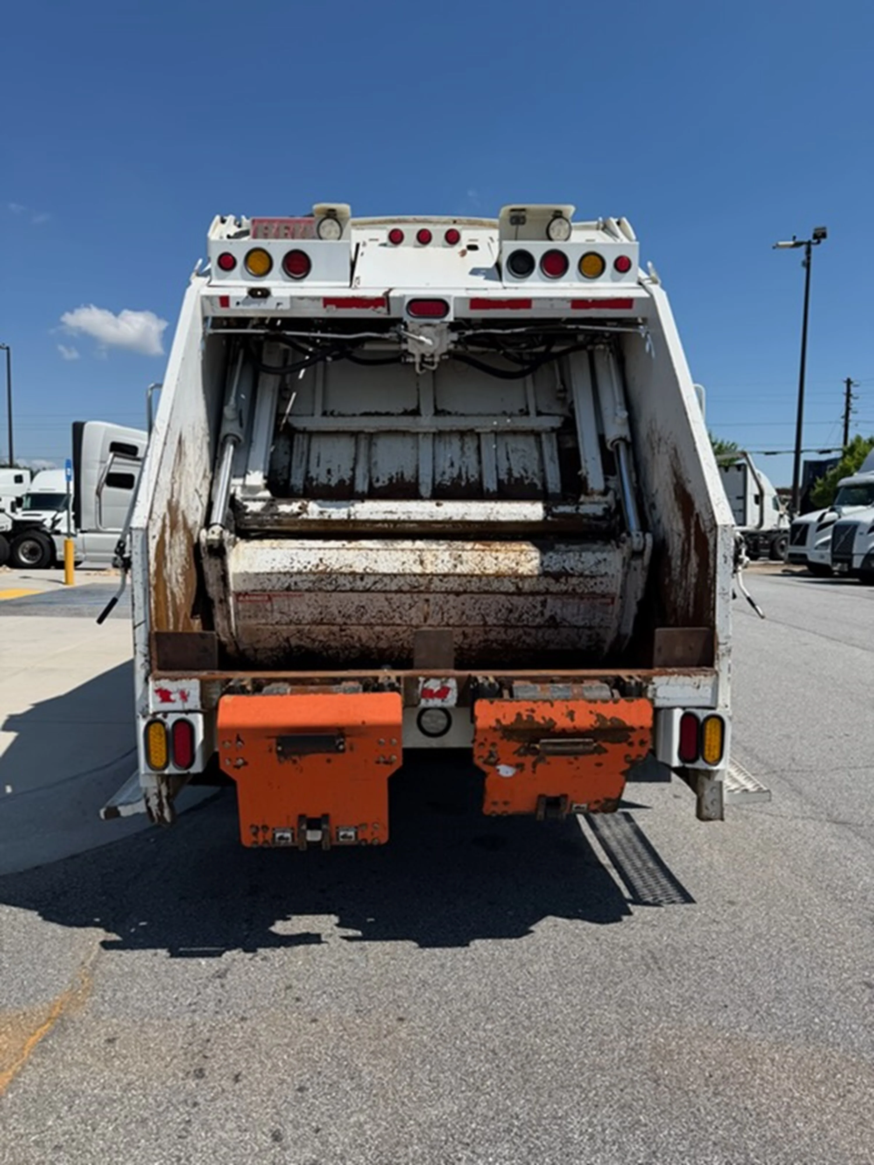 2016 Freightliner M2 106 in Savannah, GA — photo 4