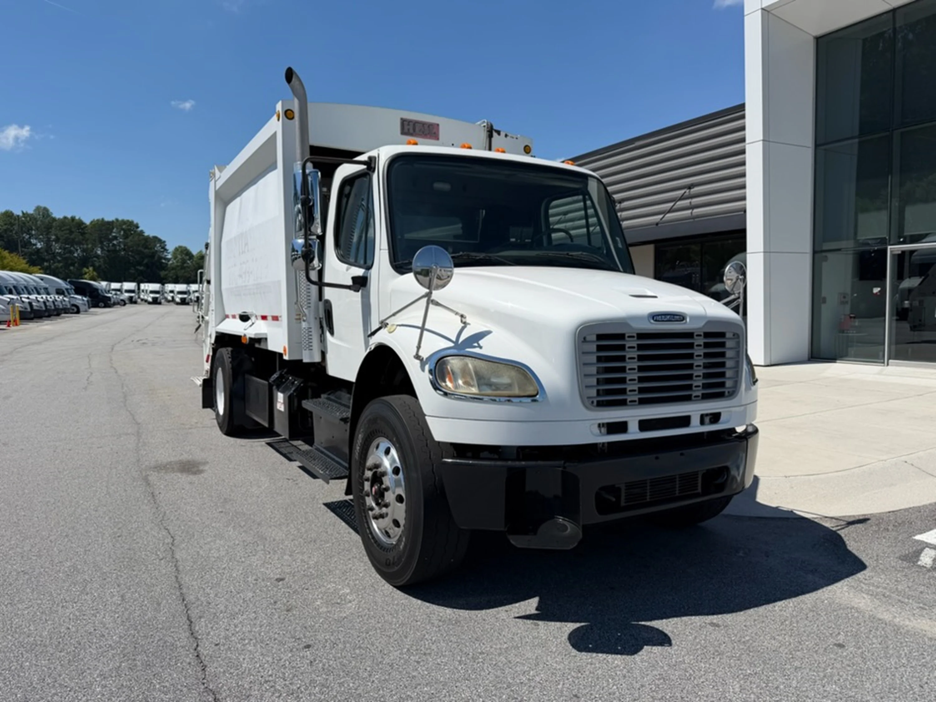 2016 Freightliner M2 106