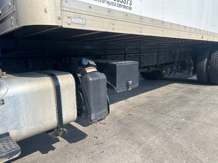 2021 Freightliner eM2 in Denver, CO — photo 5